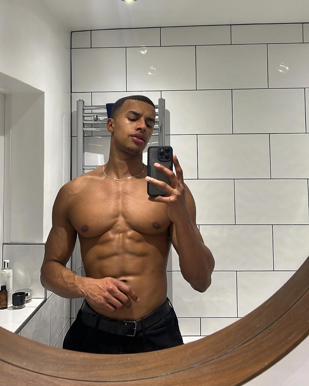 Post 6 by OLORUN WEBSTER🇬🇧🇳🇬 on Instagram (image)