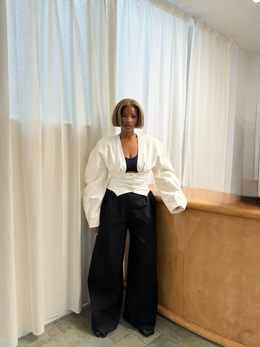 Post 6 by REEM on Instagram (carousel)