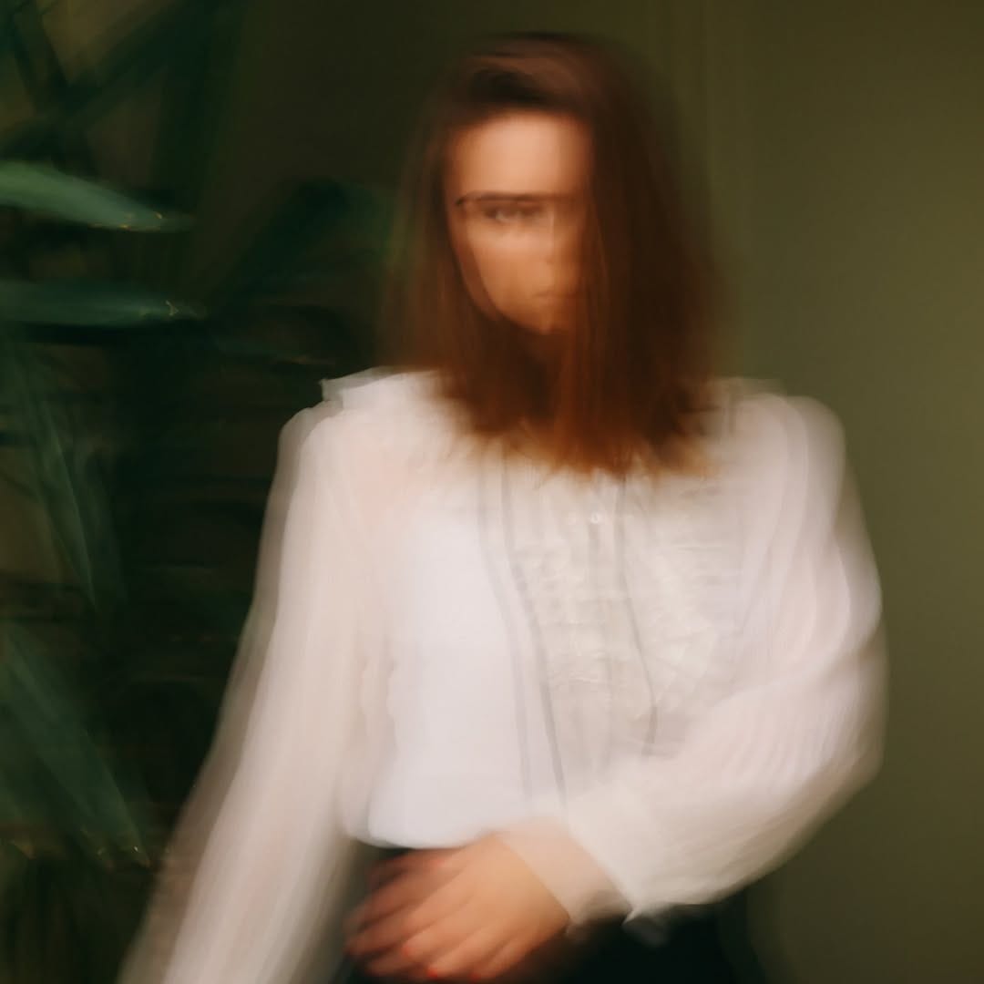 Post 4 by 𝐀𝐑𝐓 𝐂𝐥𝐨𝐝𝐞𝐥𝐥𝐞 on Instagram (carousel)