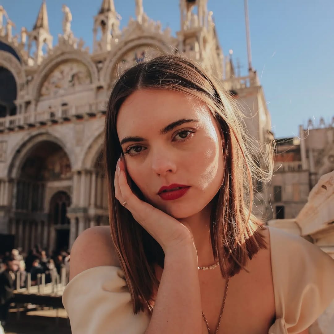 Post 9 by 𝐀𝐑𝐓 𝐂𝐥𝐨𝐝𝐞𝐥𝐥𝐞 on Instagram (carousel)