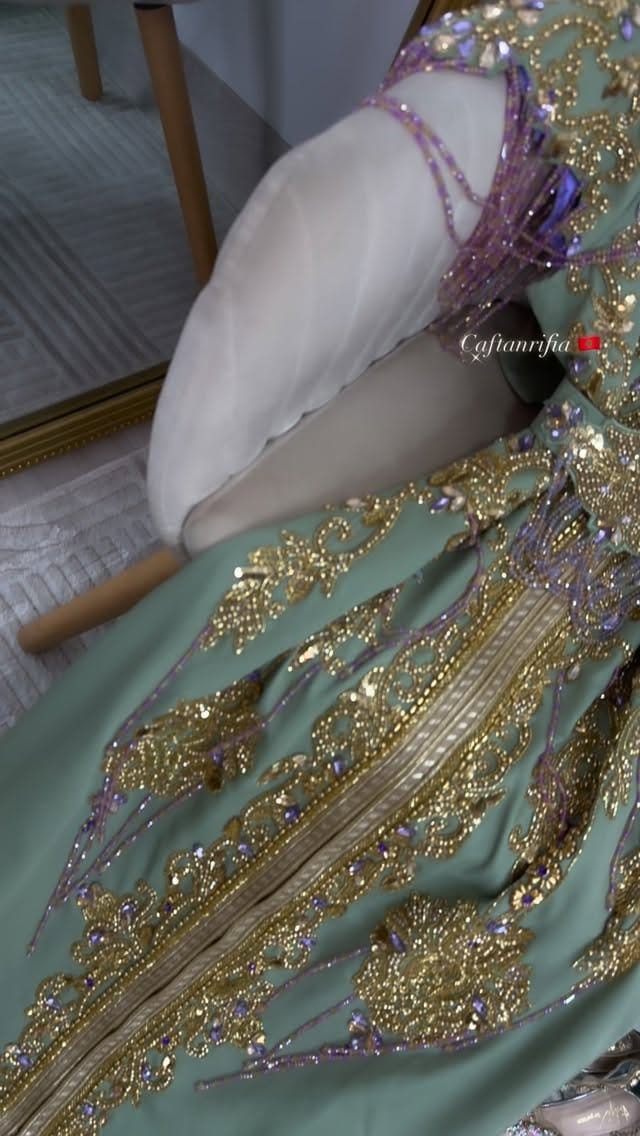 Post 10 by Caftanrifia on Instagram (video)