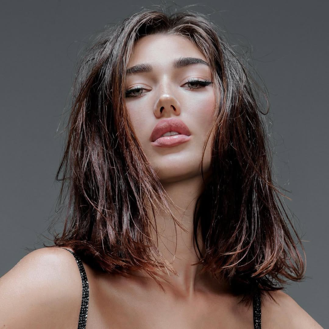 Post 9 by Naomie brl on Instagram (image)