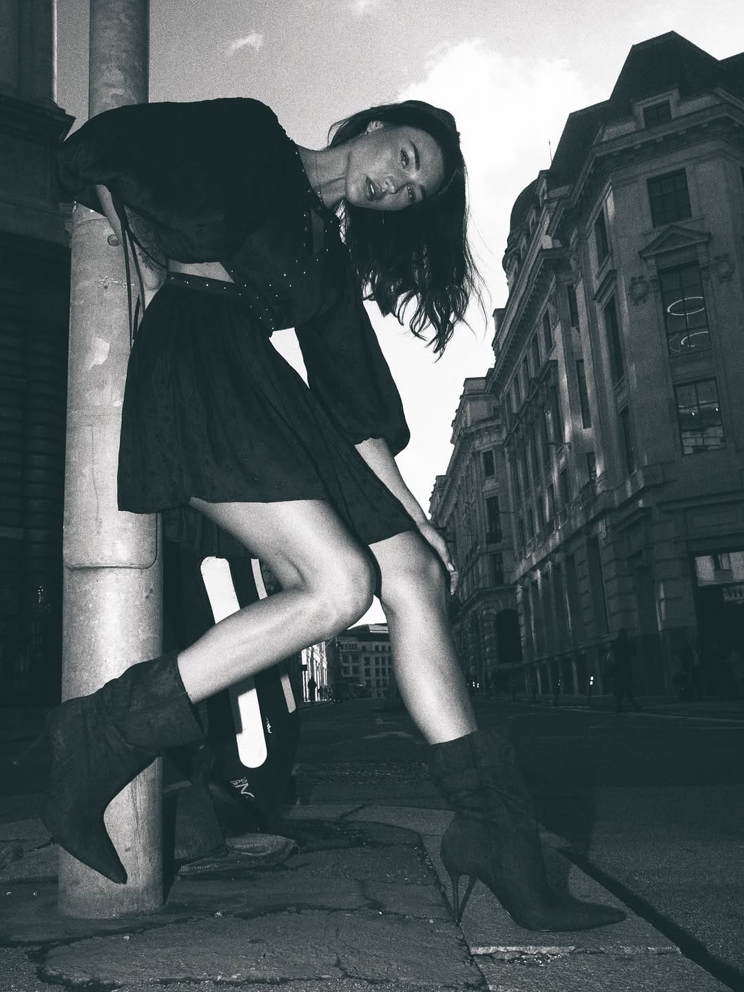 Post 2 by Naomie brl on Instagram (image)
