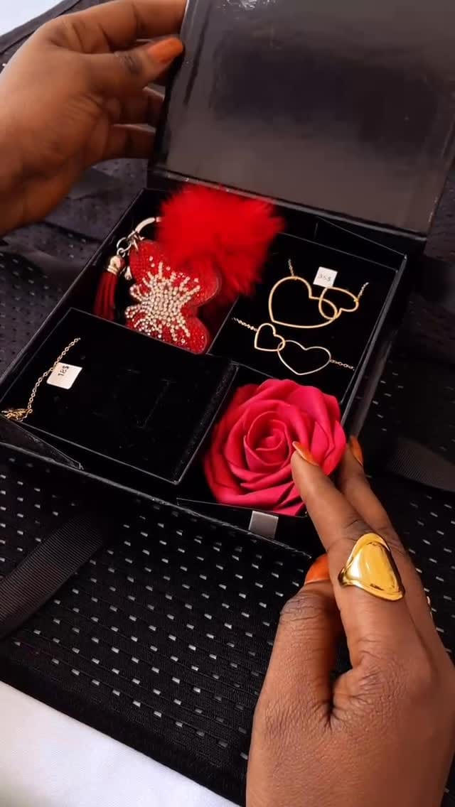 Post 10 by Bijouterie mayam halisi on Instagram (video)