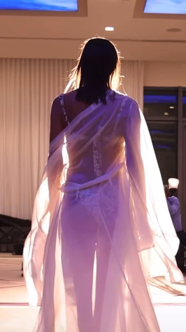 Post 3 by Clauu on Instagram (video)