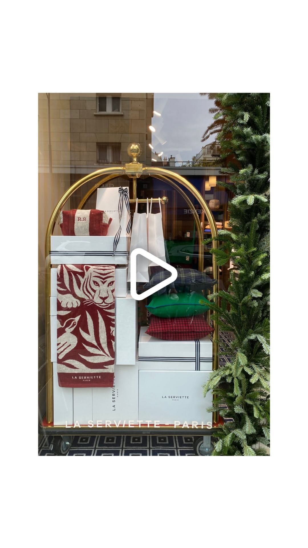 Post 7 by LA SERVIETTE PARIS 🇫🇷 on Instagram (video)