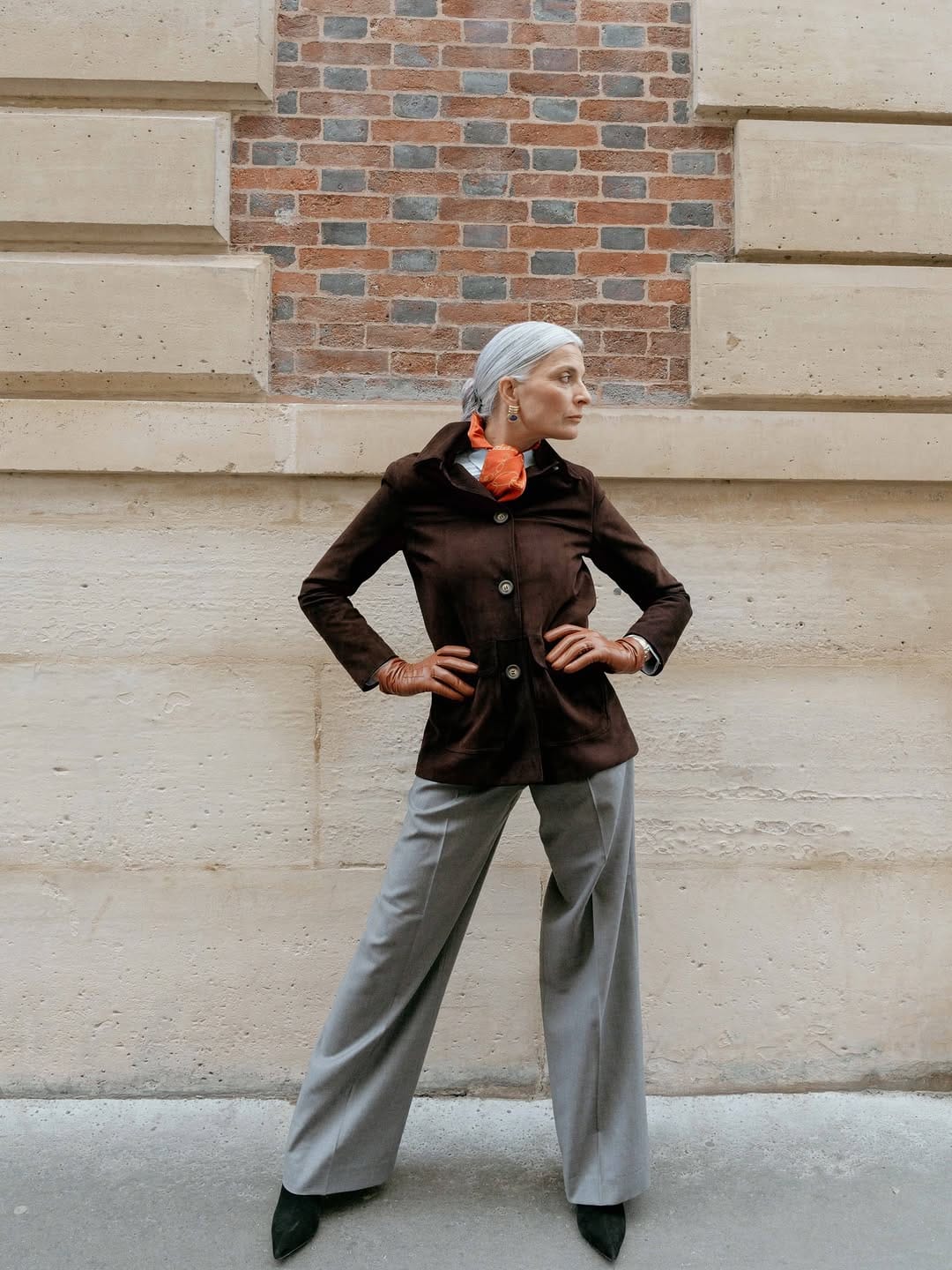 Post 4 by Anne Le Bars | Grey Hair Model 50+ on Instagram (carousel)