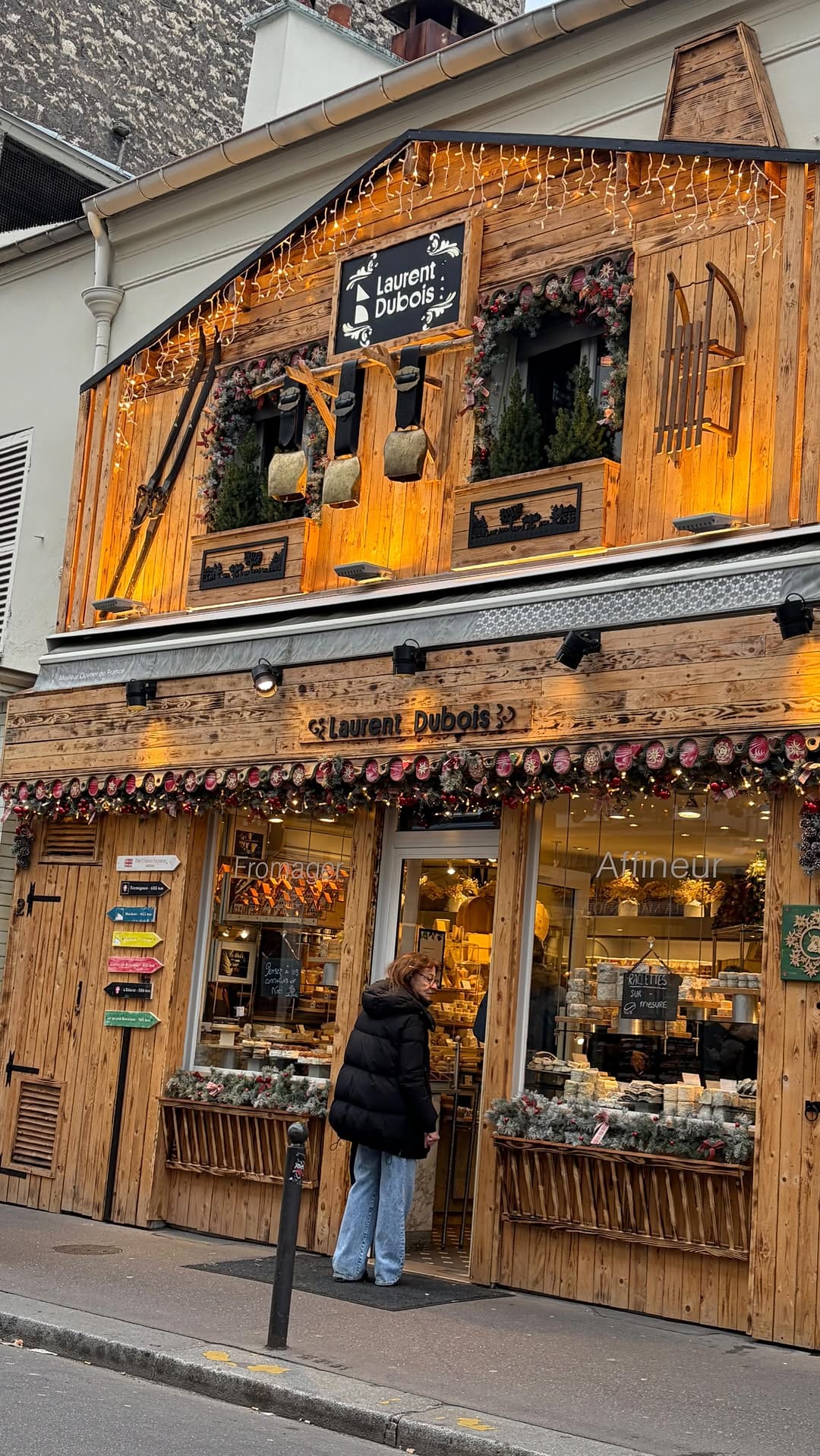 Post 3 by Laurent DUBOIS PARIS on Instagram (video)