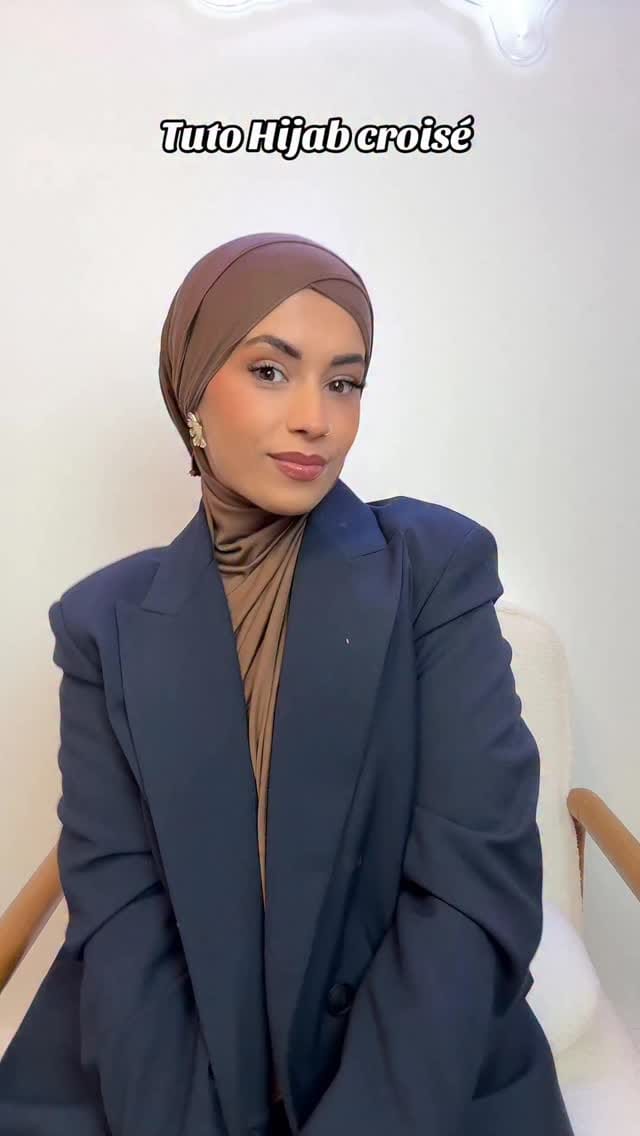 Post 8 by DEMET’S ADGIRLS on Instagram (video)