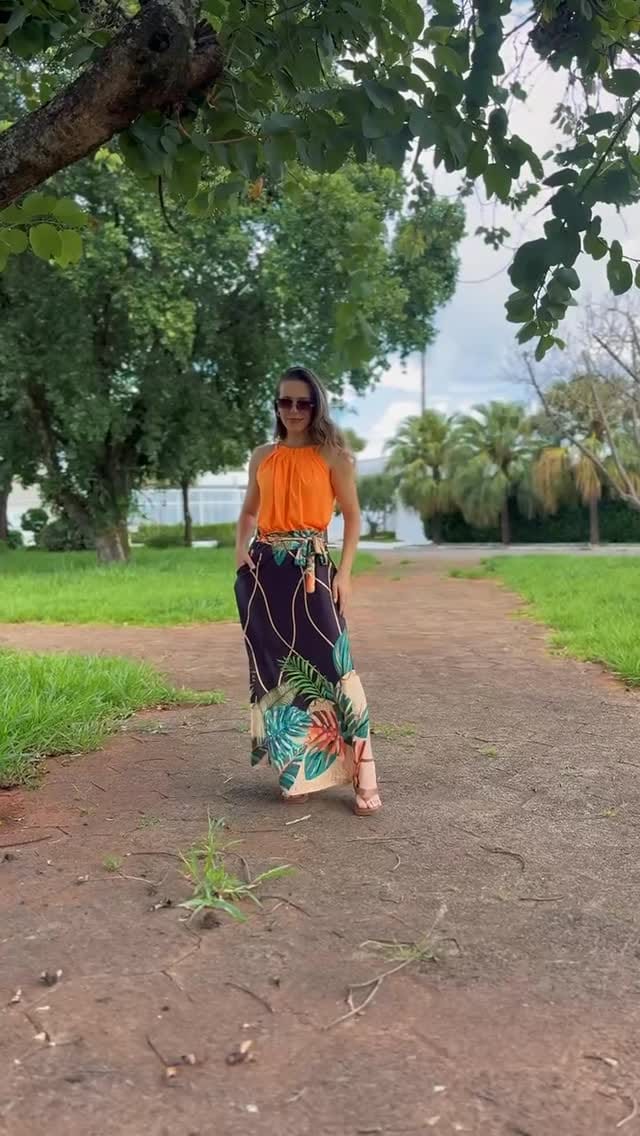 Post 5 by S Basso l Moda Feminina on Instagram (video)
