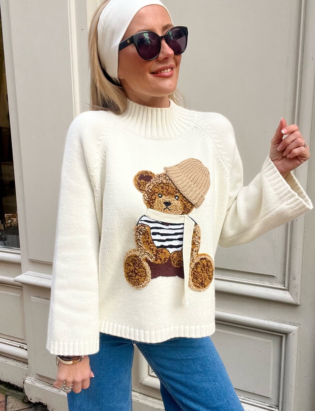 Post 2 by • LA ROBE BLONDE  ♡ • on Instagram (carousel)