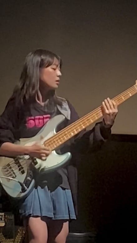 Post 10 by 효 림 / Lim on Instagram (video)