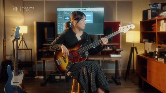 Post 3 by 효 림 / Lim on Instagram (video)