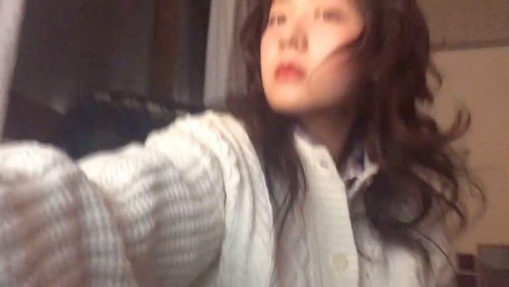 Post 6 by 효 림 / Lim on Instagram (video)