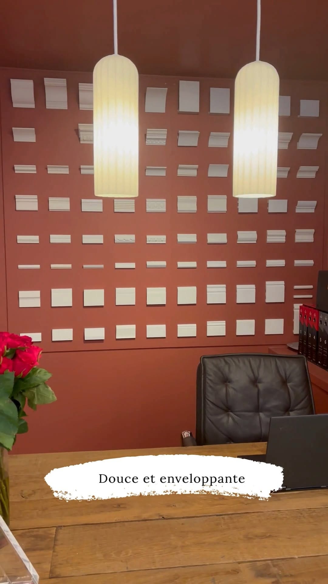 Post 1 by Benjamin Moore France on Instagram (video)
