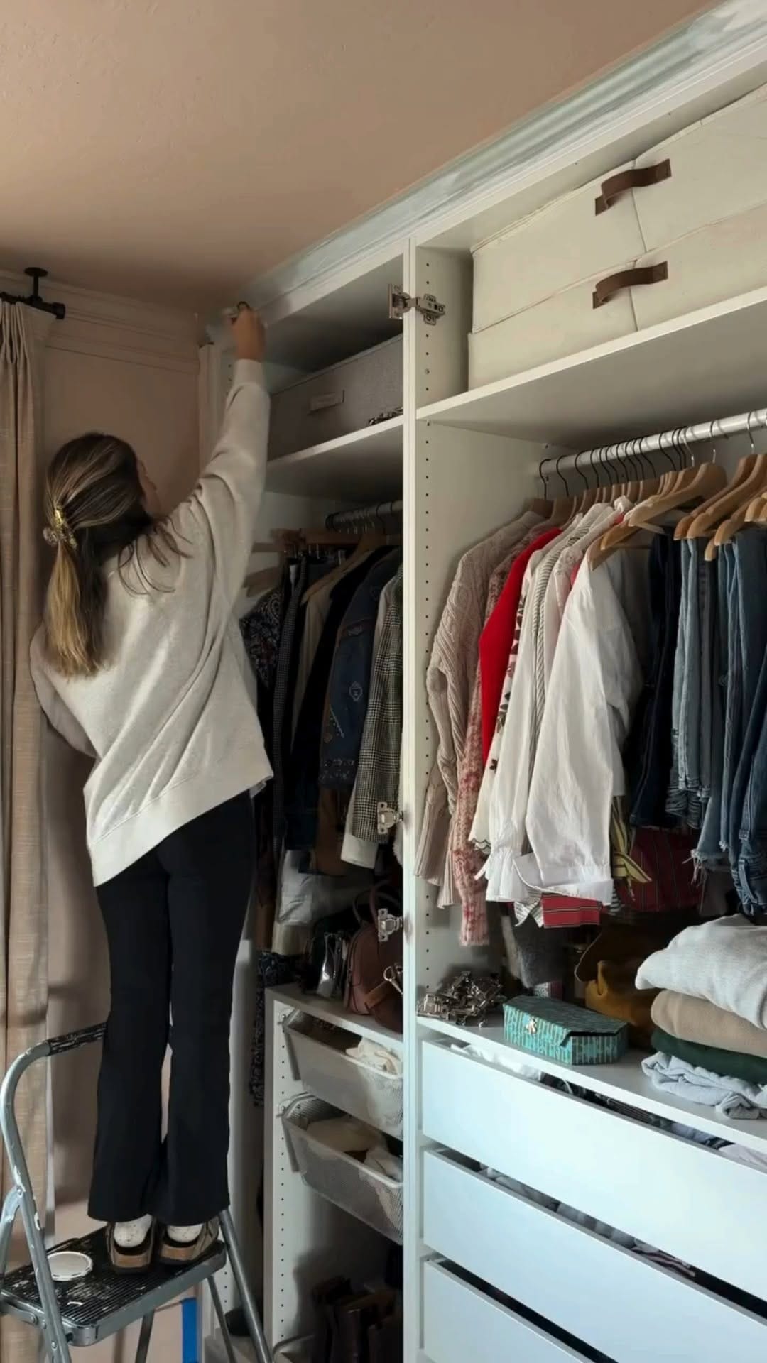 Post 8 by Benjamin Moore France on Instagram (video)