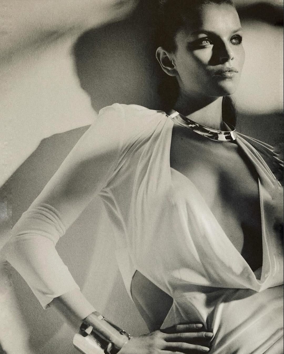 Post 9 by Marie-Louise Wedel Nielsen on Instagram (image)