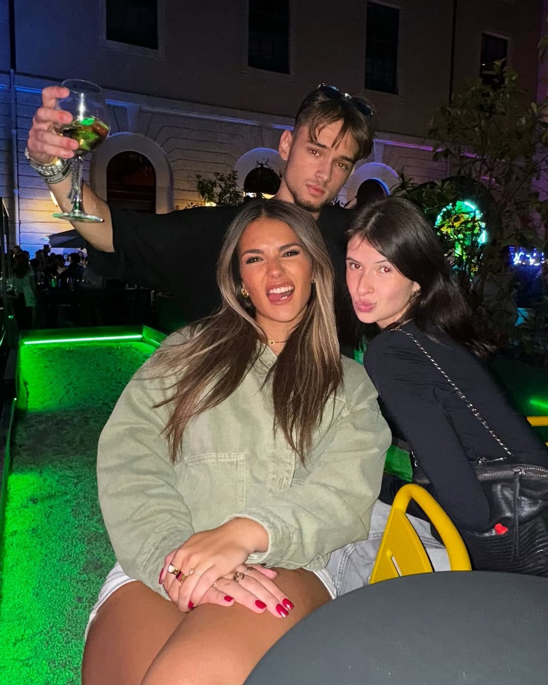 Post 9 by 𝖼𝖺𝗌𝗍𝗂𝗅𝗅𝖾 ♡︎ on Instagram (carousel)