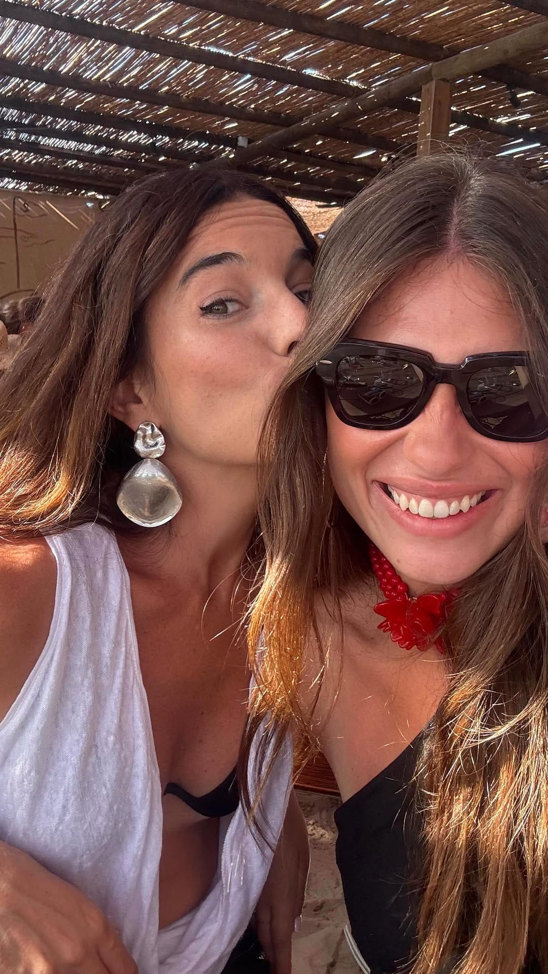 Post 6 by CARMEN SANTACRUZ on Instagram (video)