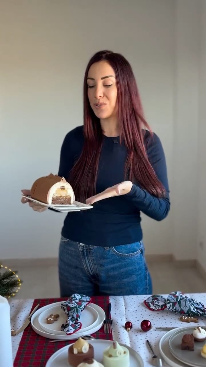 Post 7 by Clara Jung on Instagram (video)