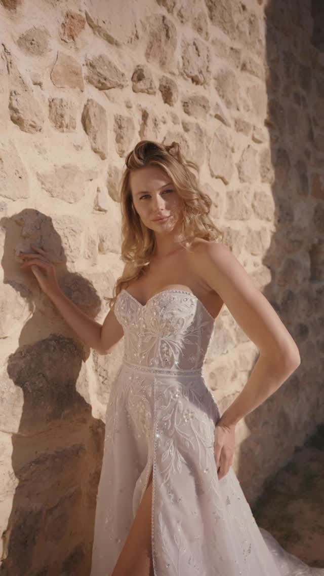 Post 2 by Maison Dorra Dhahri on Instagram (video)