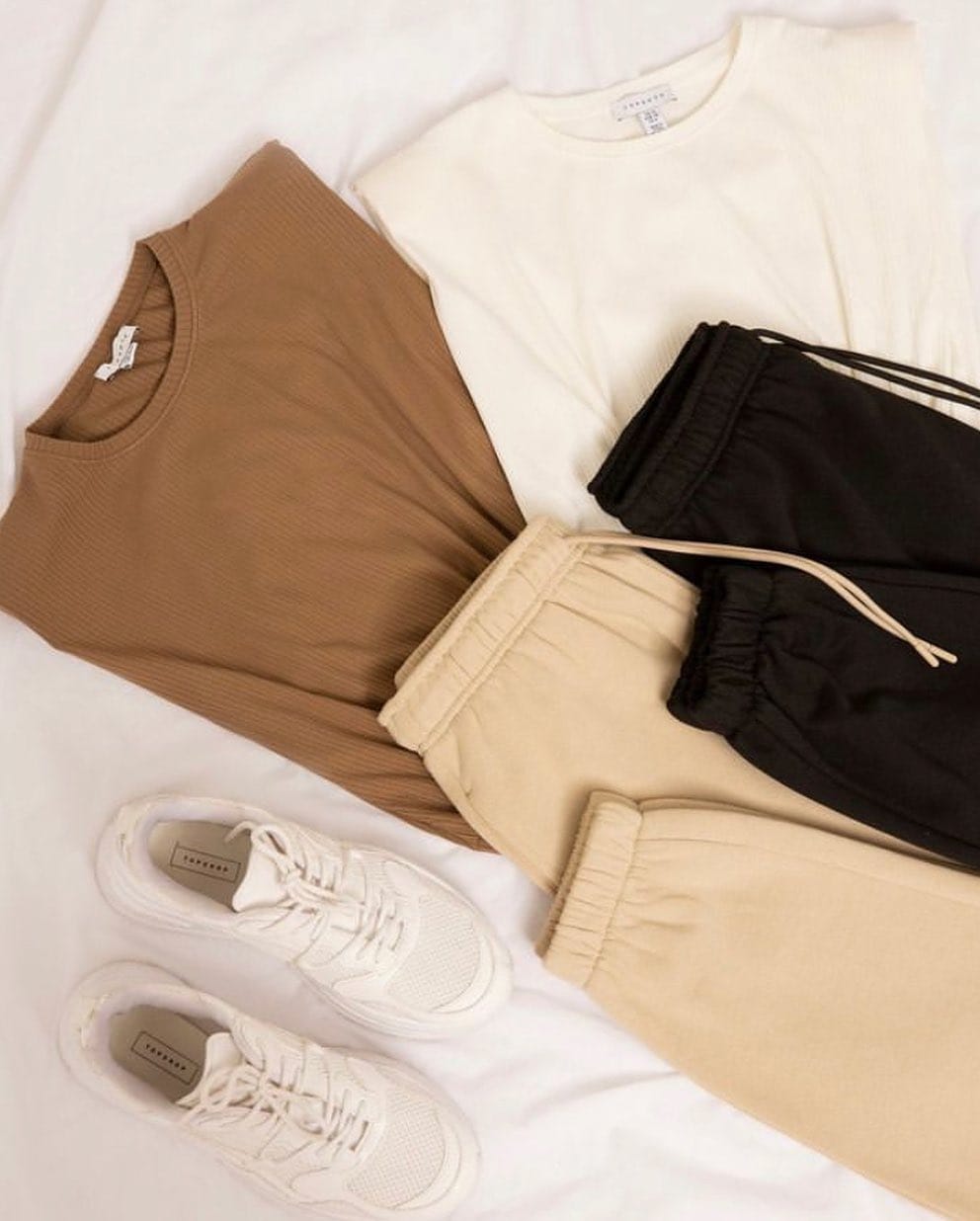 Post 2 by Topshop Chile on Instagram (image)