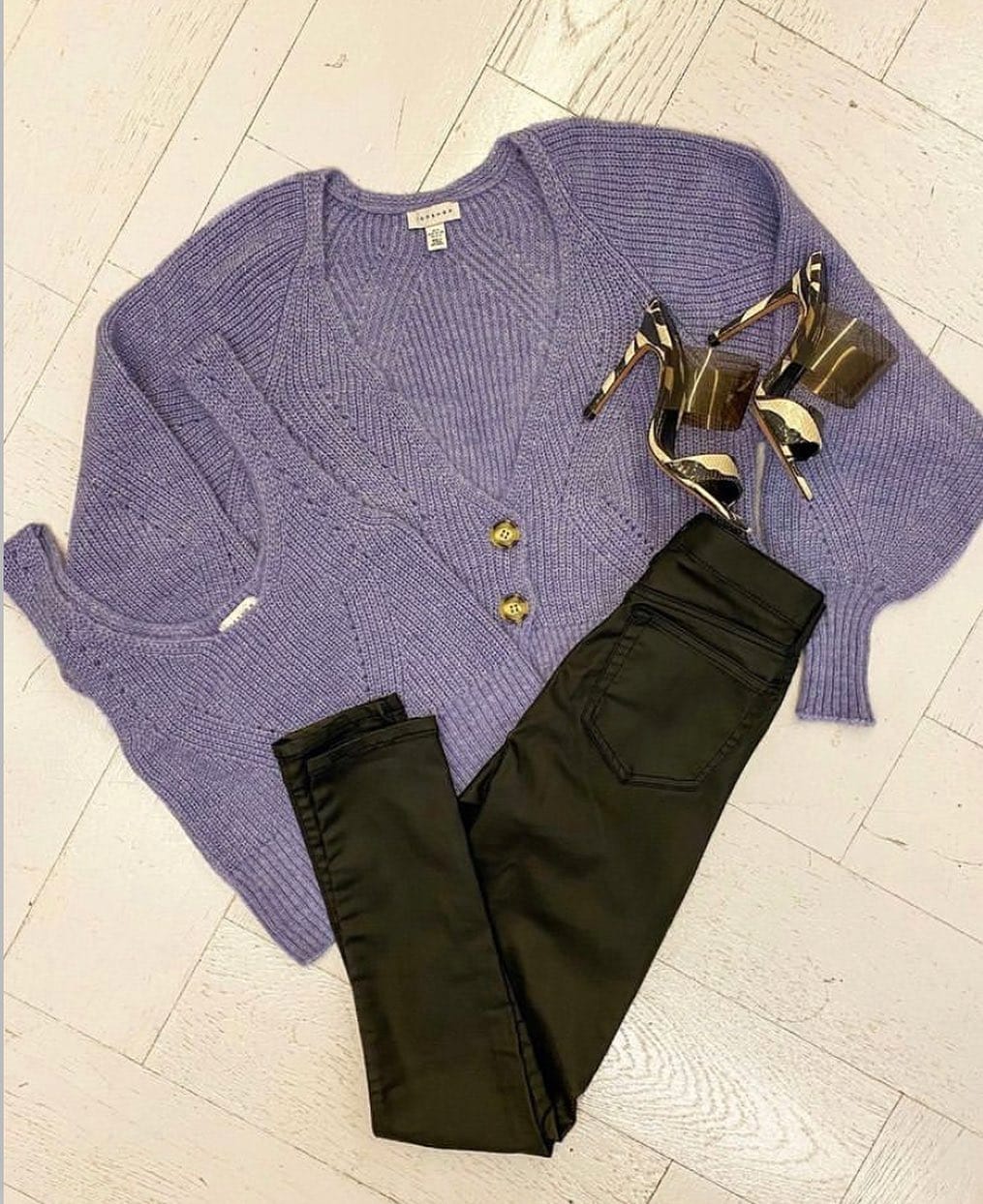 Post 5 by Topshop Chile on Instagram (image)