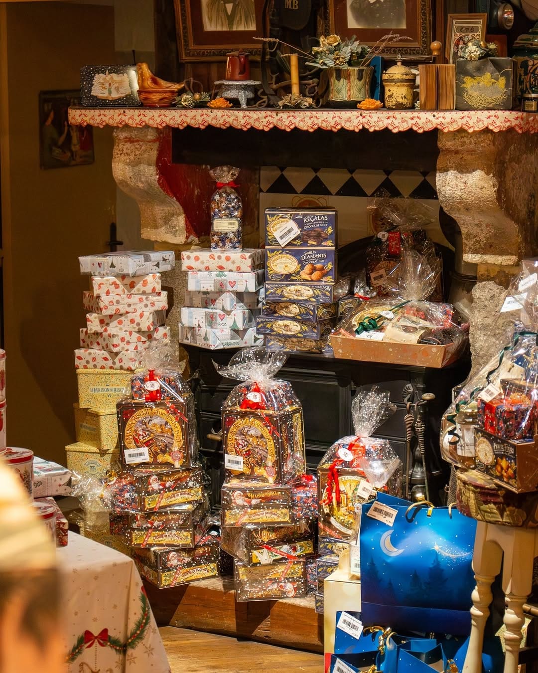 Post 4 by La Maison Du Biscuit on Instagram (image)
