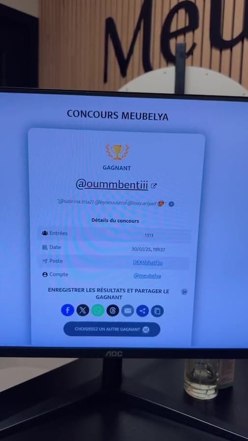 Post 1 by M E U B E L Y A on Instagram (video)