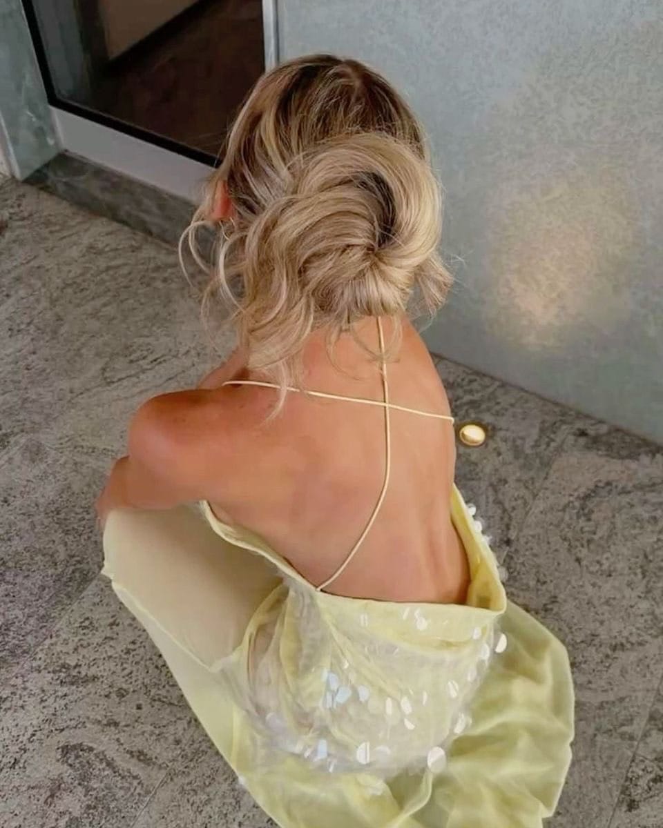 Post 2 by Select Outfit 🕊 on Instagram (carousel)