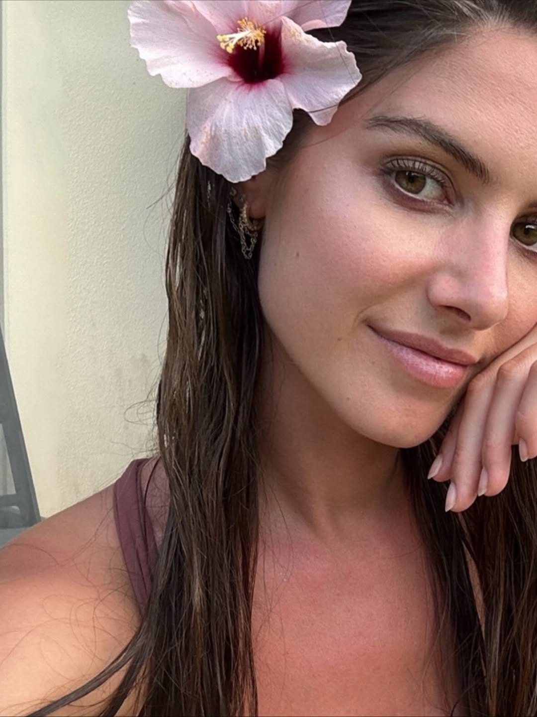 Post 8 by Alisson 🌺 on Instagram (carousel)