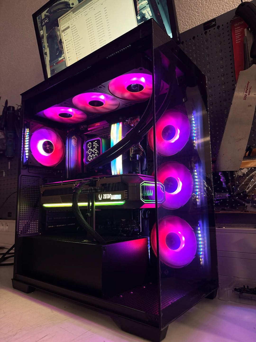 Post 2 by CYBERTEK Concept Store on Instagram (carousel)