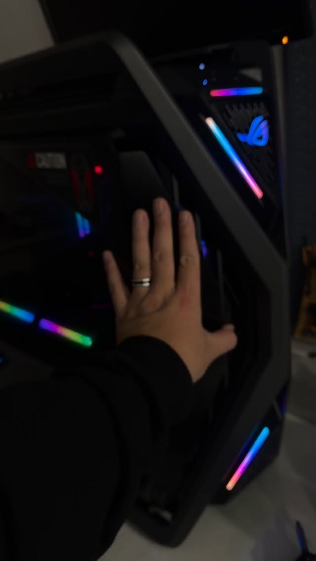 Post 3 by CYBERTEK Concept Store on Instagram (video)