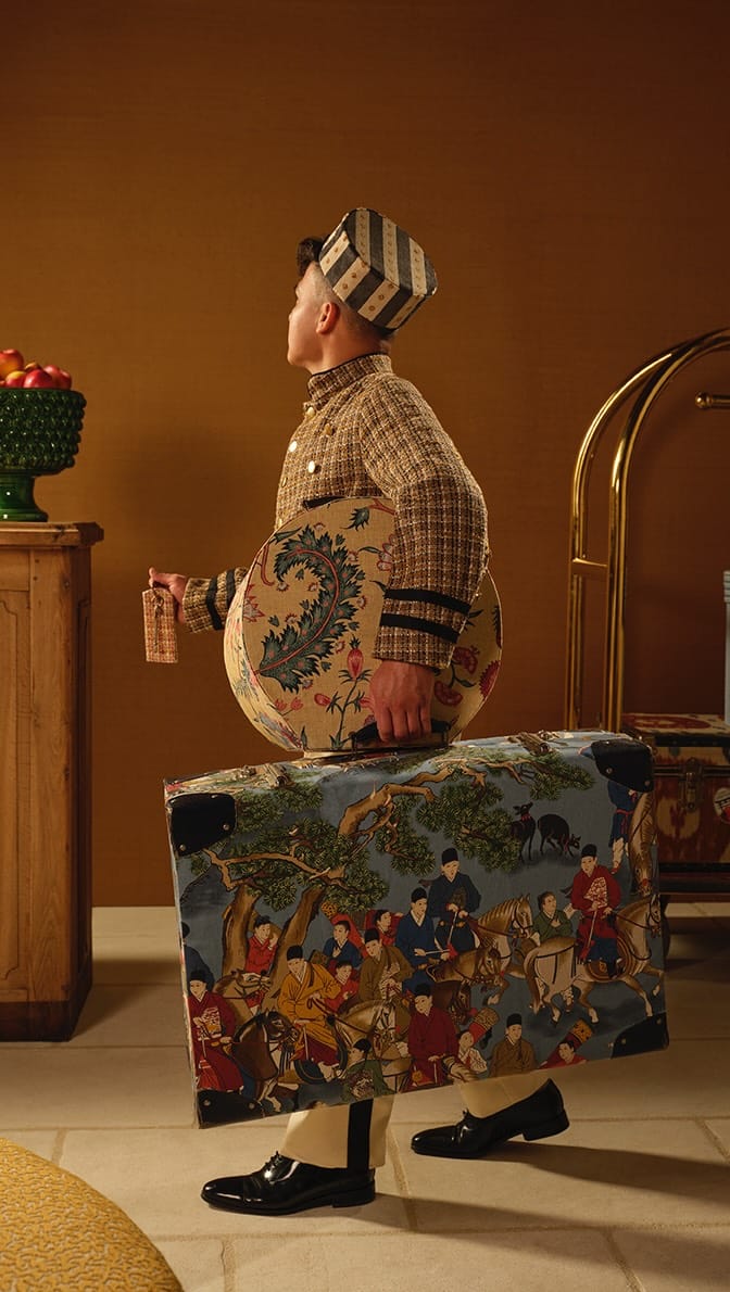 Post 6 by Manuel Canovas on Instagram (video)
