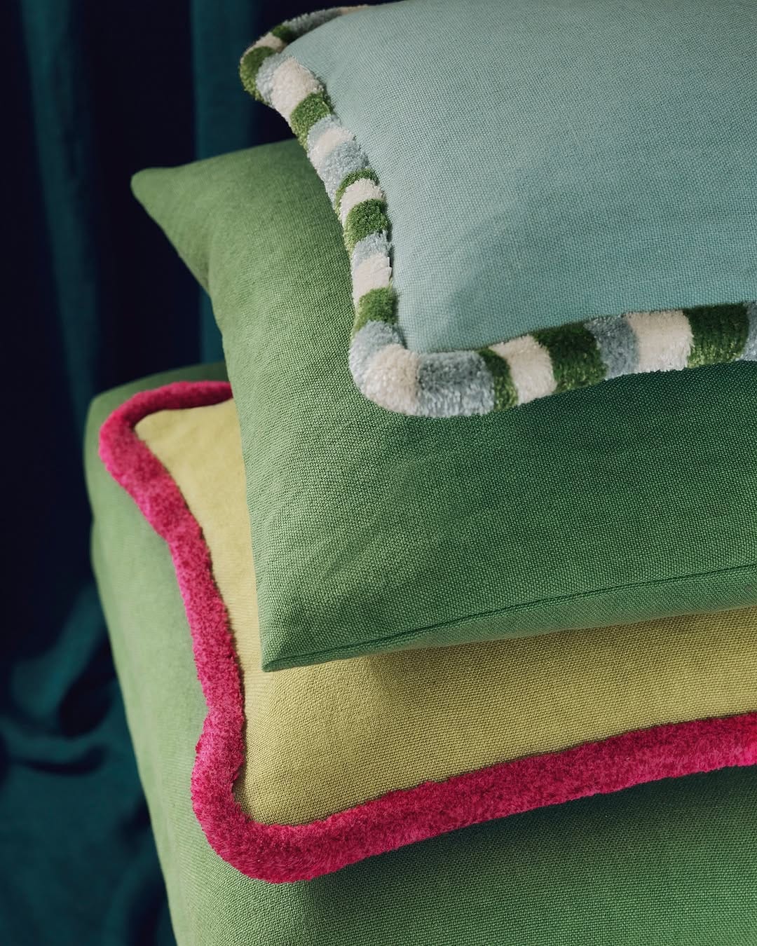 Post 10 by Manuel Canovas on Instagram (carousel)