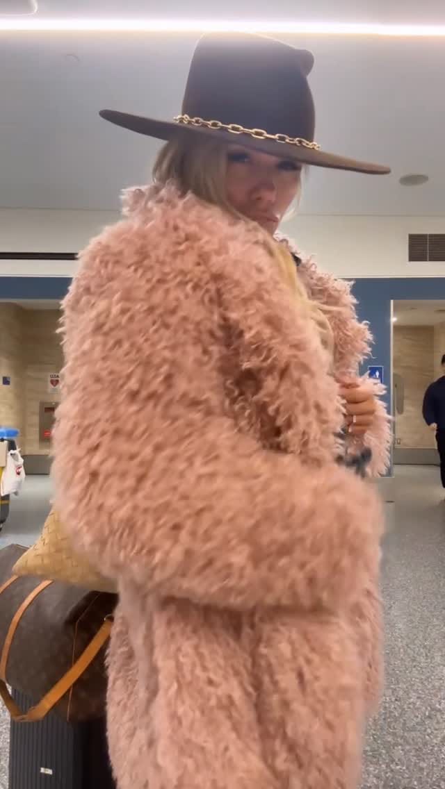 Post 9 by TARA RUDES DANN on Instagram (video)