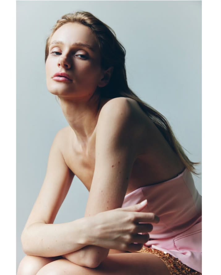 Post 9 by Natacha Meyvaert on Instagram (image)