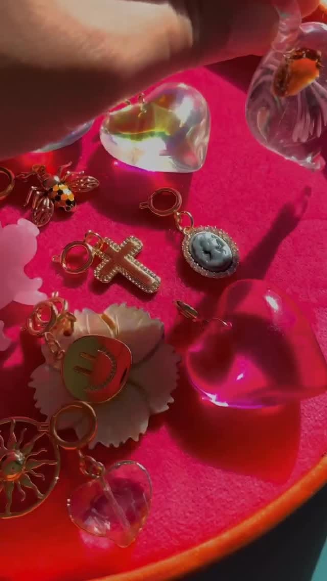 Post 9 by TOQUE Jewelry® on Instagram (video)