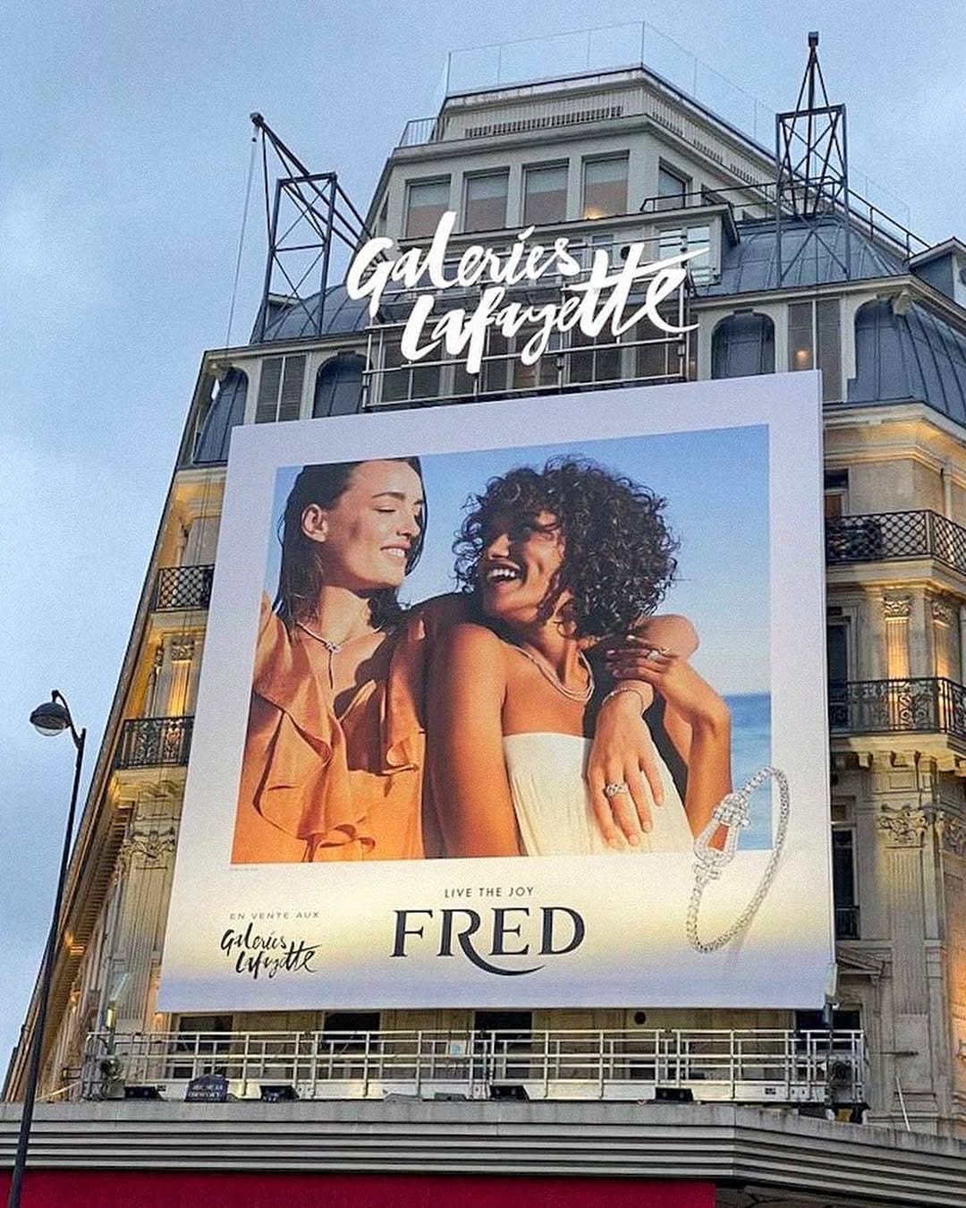 Post 10 by Elisabeth Antus on Instagram (carousel)