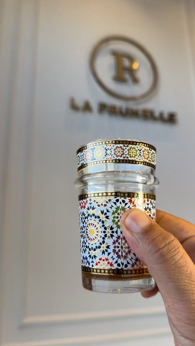 Post 6 by La Prunelle Pâtisserie on Instagram (video)