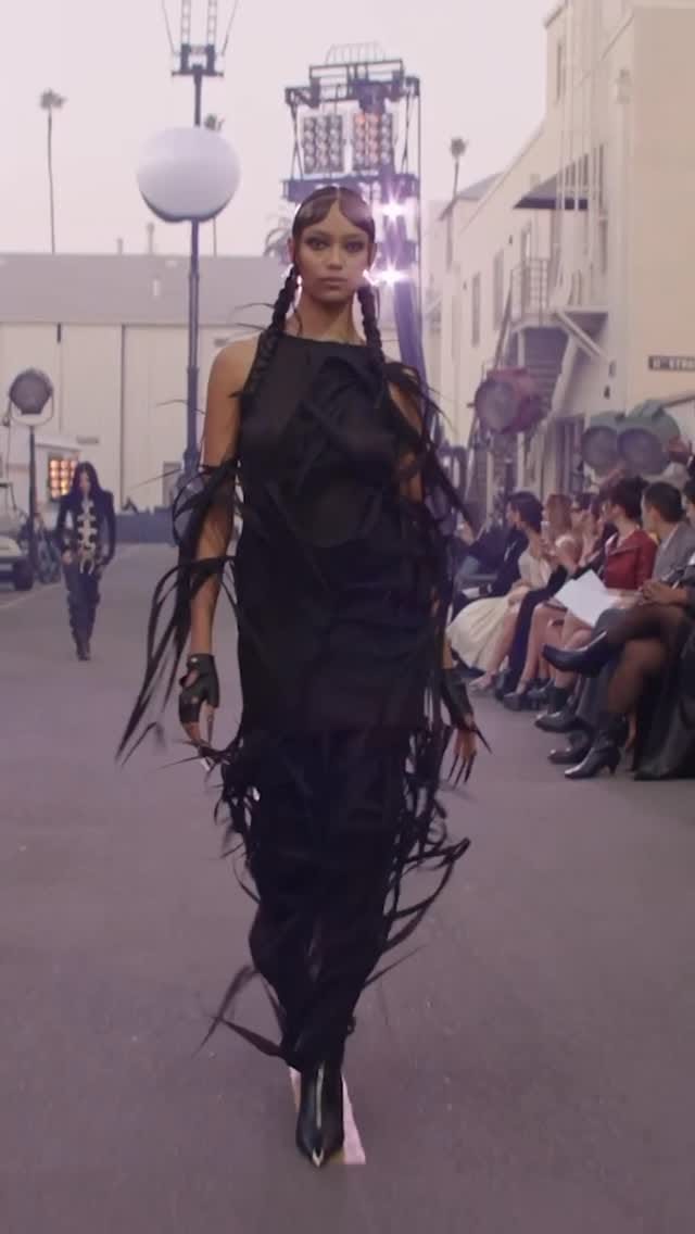 Post 4 by ᴀɴᴇᴋen on Instagram (video)