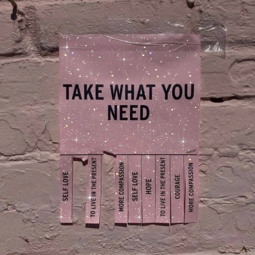 Post 10 by UNIQUE COSMETICS on Instagram (image)