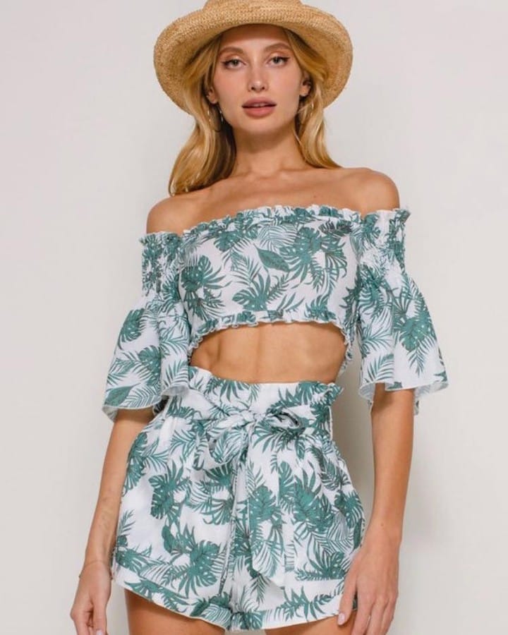 Post 6 by Tropilini Boutique on Instagram (carousel)