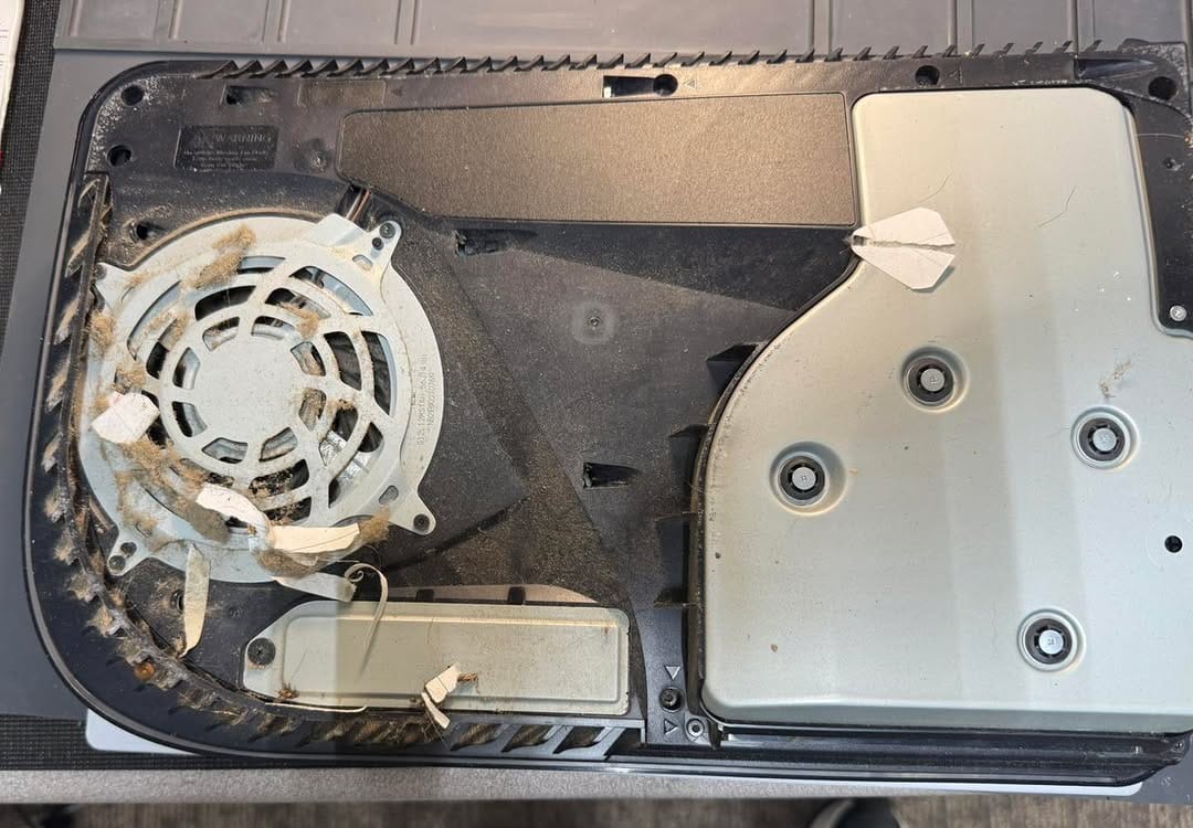 Post 6 by iParis Cellphone Repair on Instagram (carousel)
