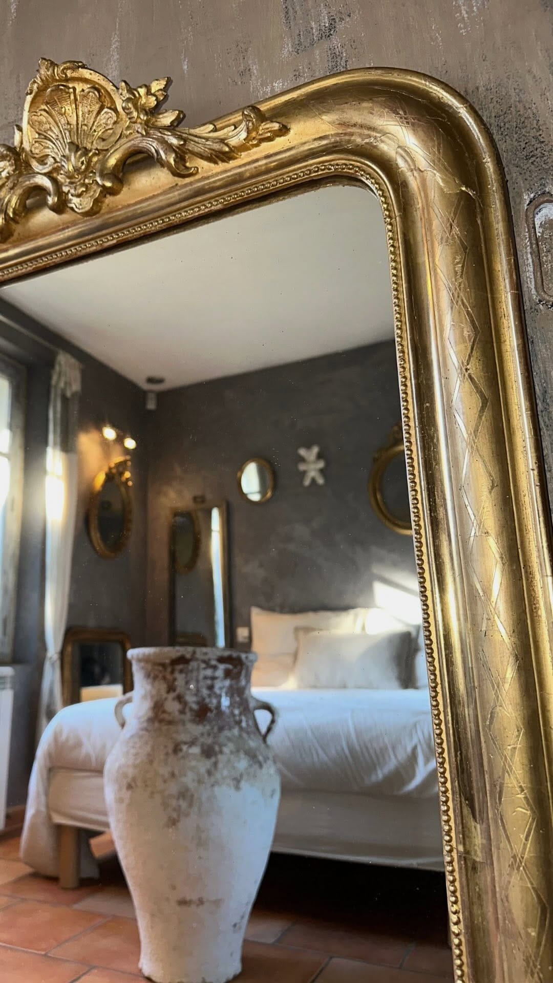 Post 2 by Laura | L’art et la manière brocante on Instagram (video)