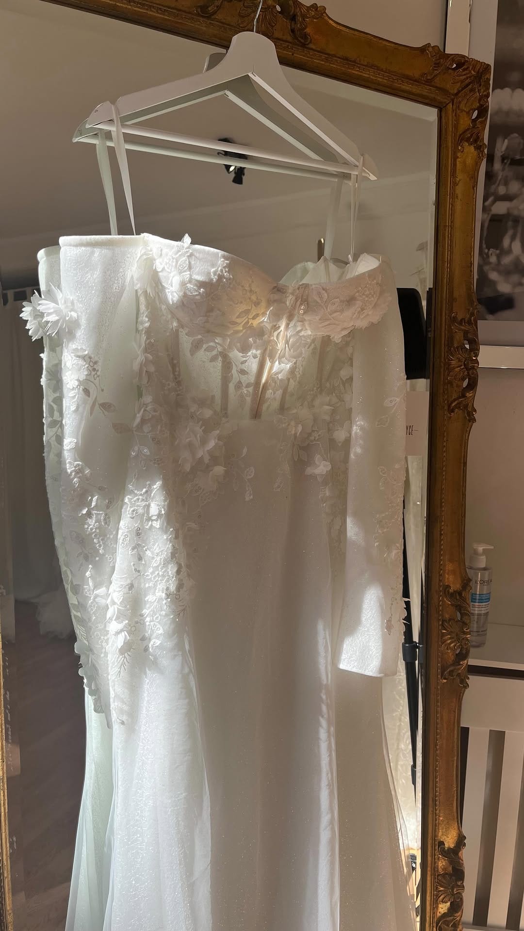 Post 8 by Signature Collection on Instagram (video)