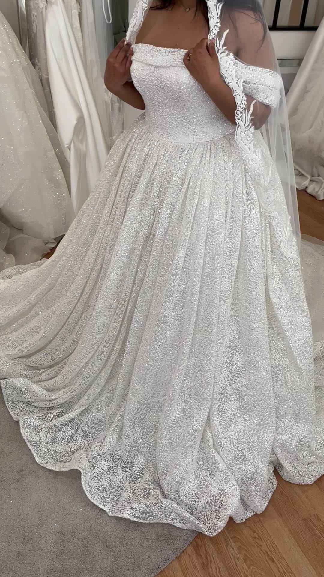 Post 9 by Signature Collection on Instagram (video)