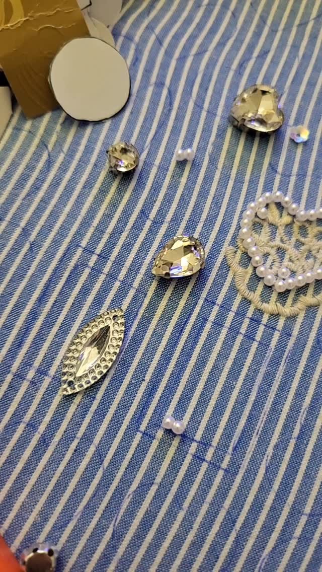 Post 4 by Atelier Claire Zhou | Bijoux brodés main 🧚🇫🇷 on Instagram (video)