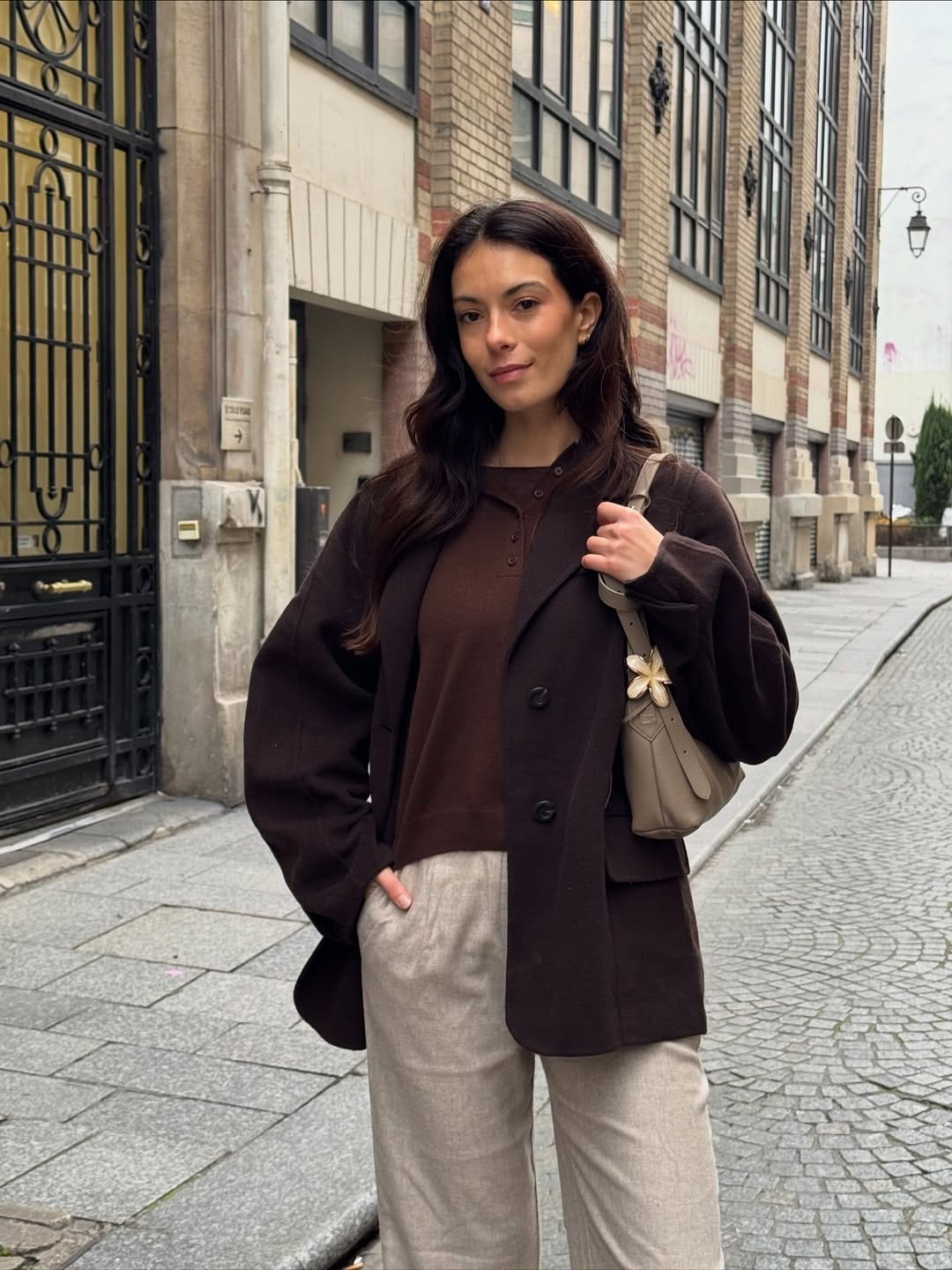 Post 4 by Caroline Podlewski - Mannequin Paris on Instagram (carousel)