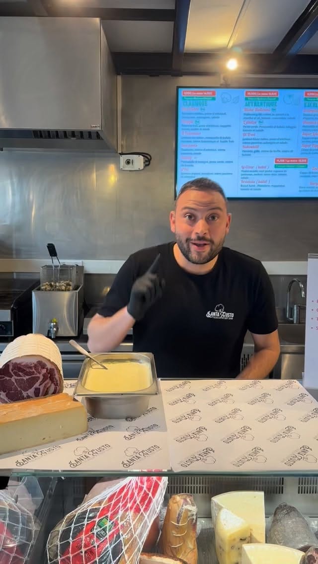 Post 4 by Santa Gusto on Instagram (video)